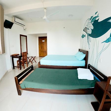 Baden Beach Hotel Kalkudah  Exterior photo