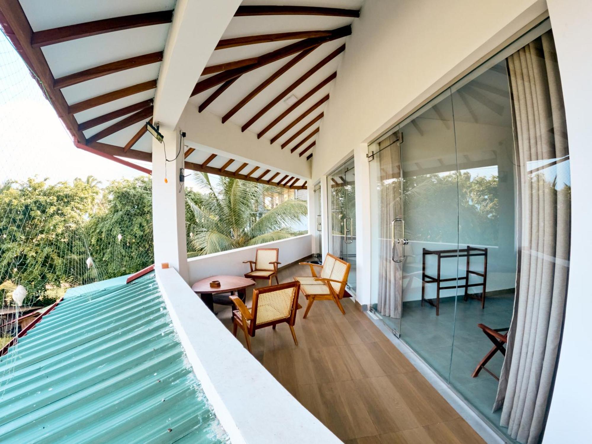 Baden Beach Hotel Kalkudah  Exterior photo